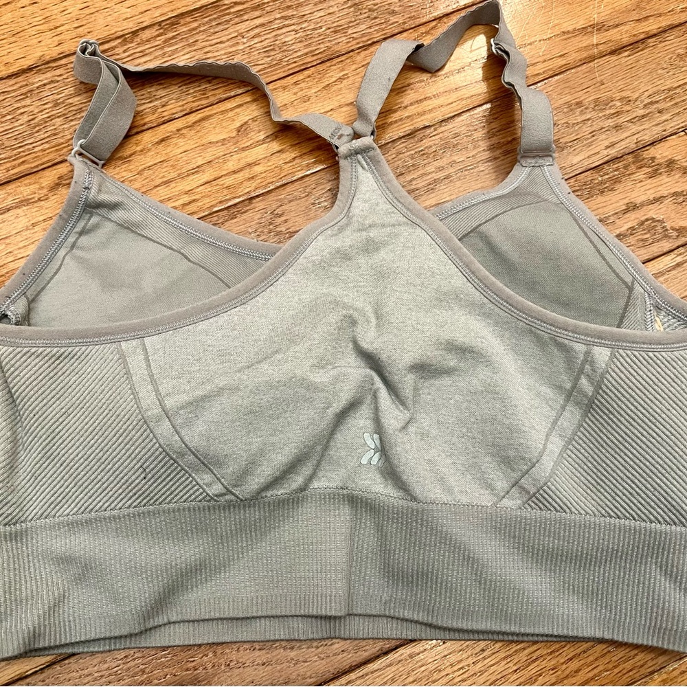 All in Motion Light Gray Sports Bra xxl - Picture 2 of 3